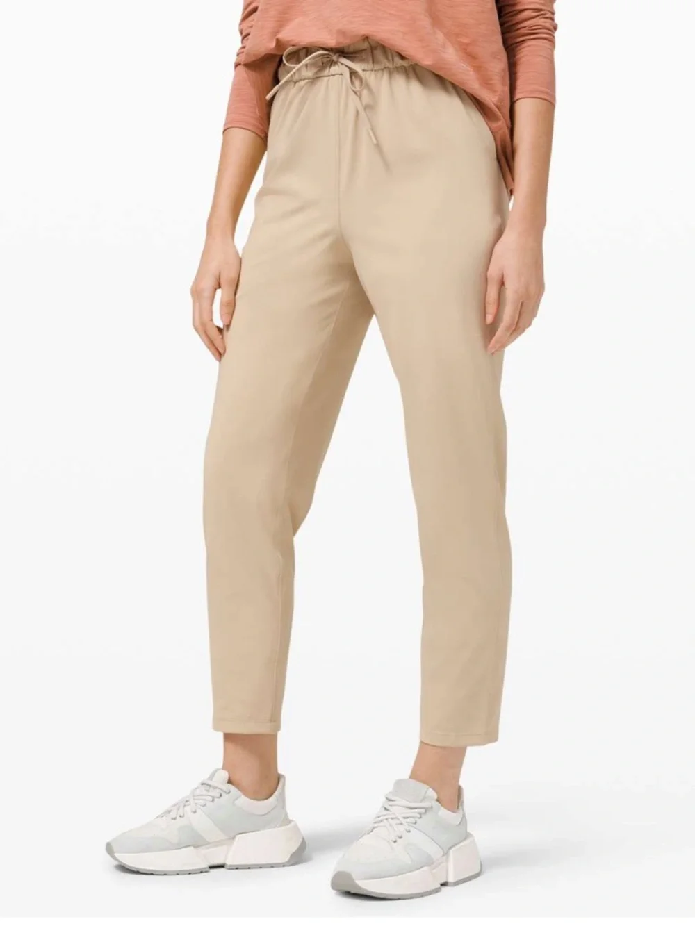lululemon athletica 7/8 High-Rise Ankle Pants in Trench Tan